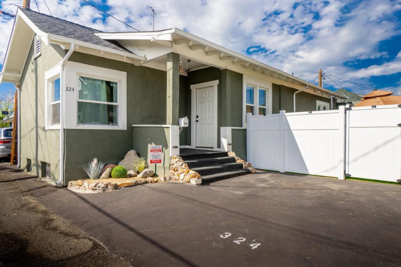 Appartamento Plush 2-bed In Riverside Heights! *